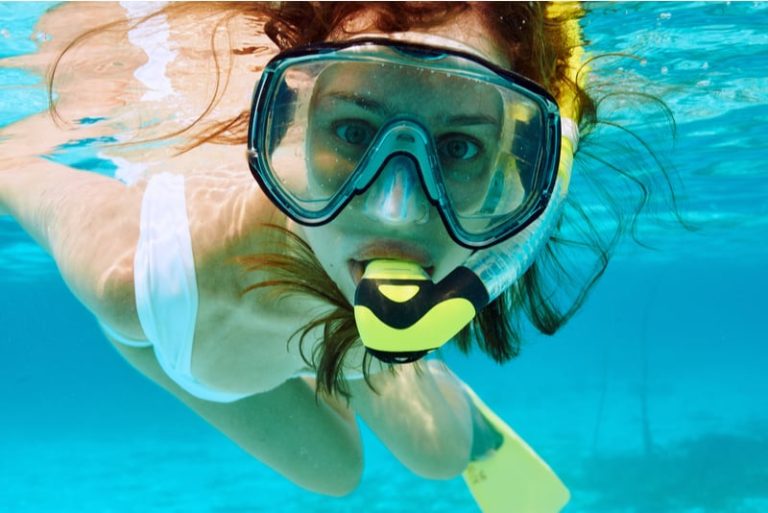 Best Full Face Snorkel Masks for 2023 [Buying Tips]